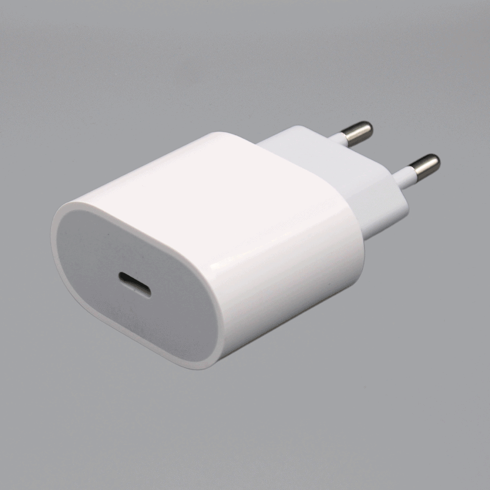 20W Fast Charging PD Charger for iPhone and Android Devices